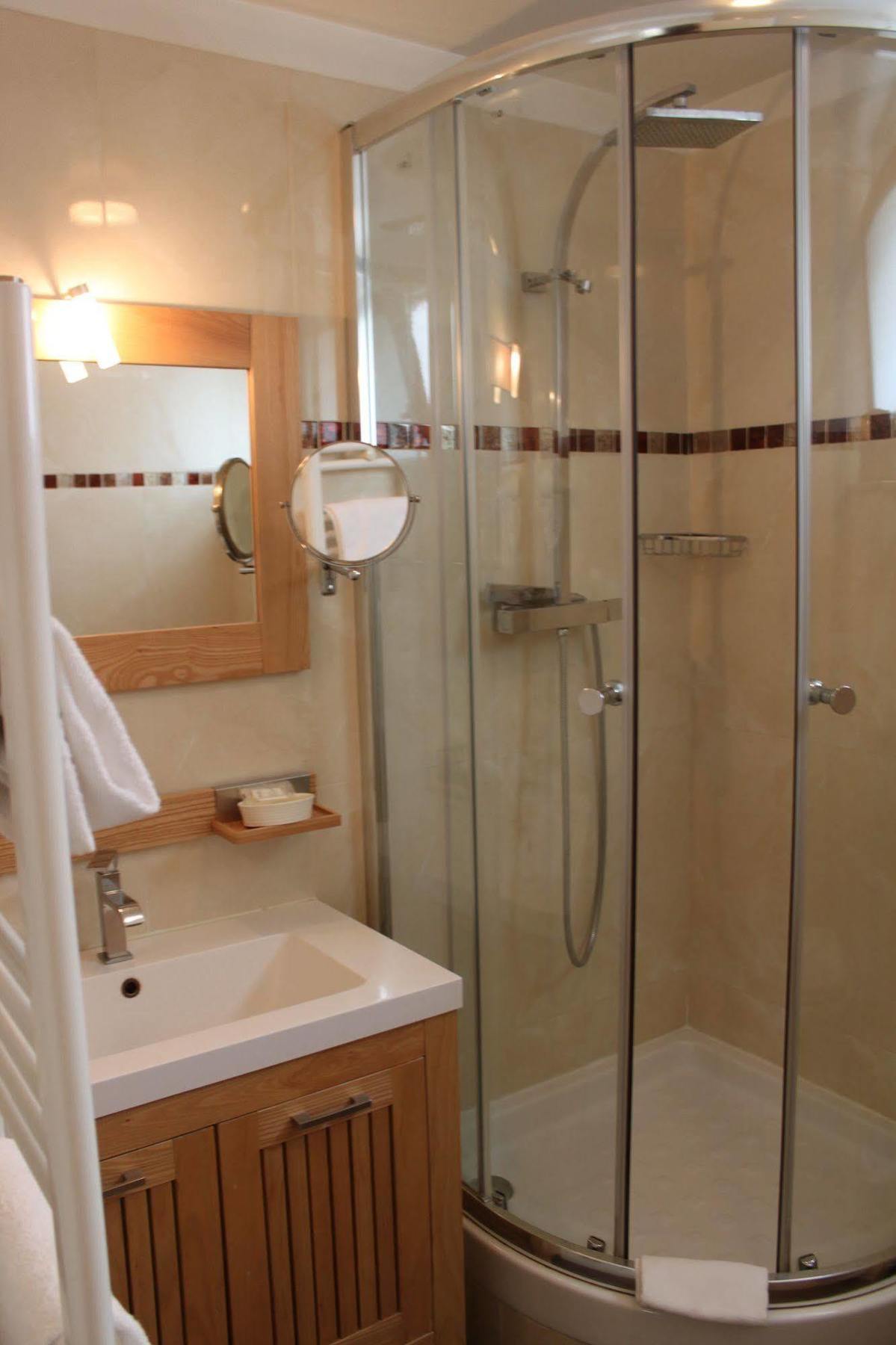 Hotel Metropolitain 3*