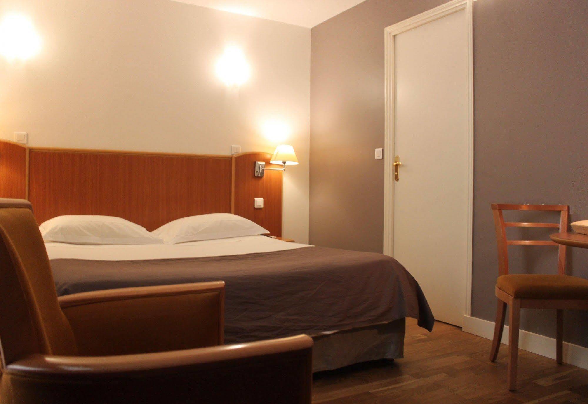 Hotel Metropolitain 3*
